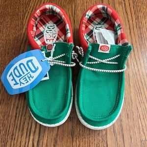 Hey Dude Wally Y Holiday Kids Moccasins in Green and Red Plaid, Size C13